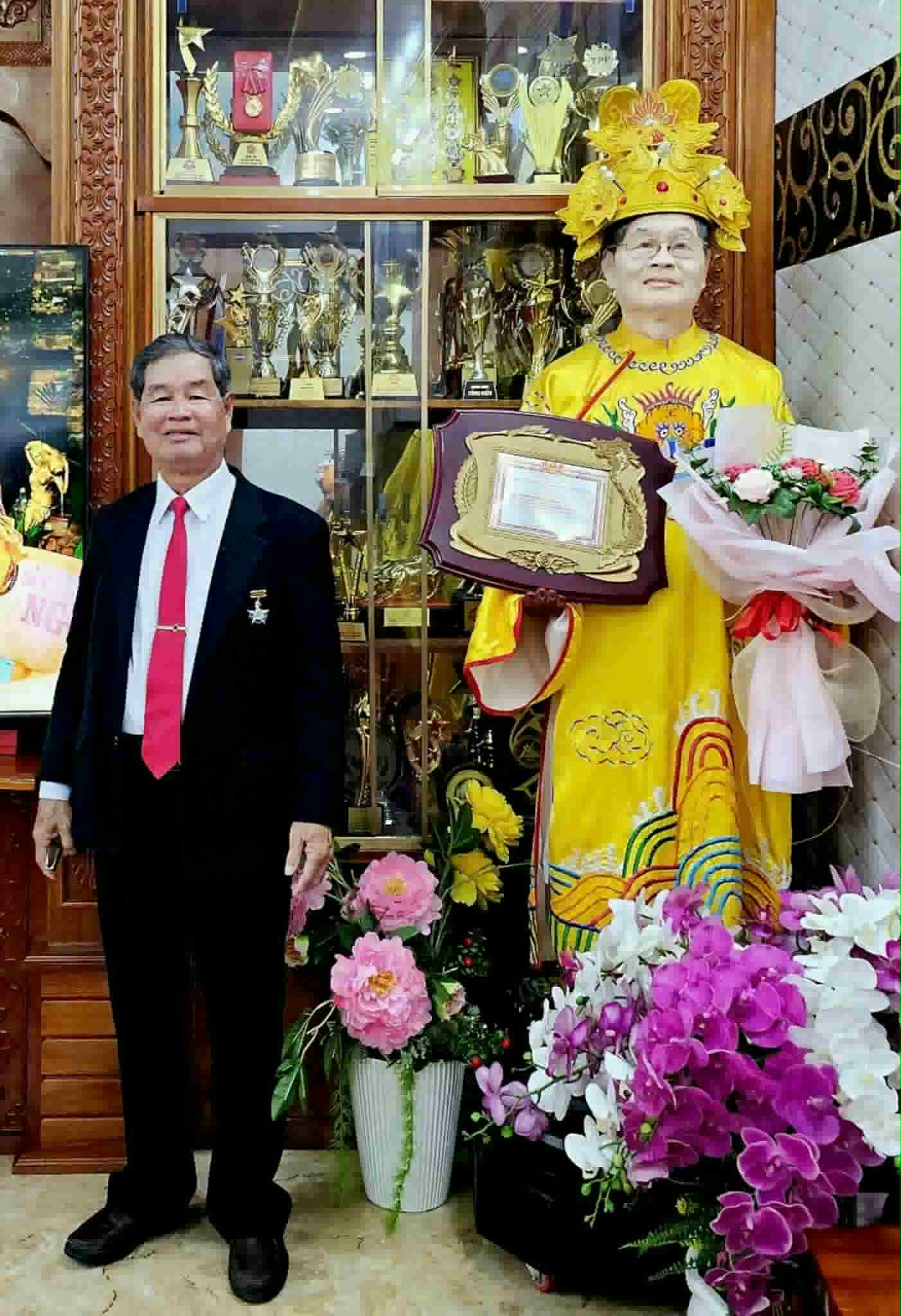 NẾU CHÚNG TA LÀ HỌ